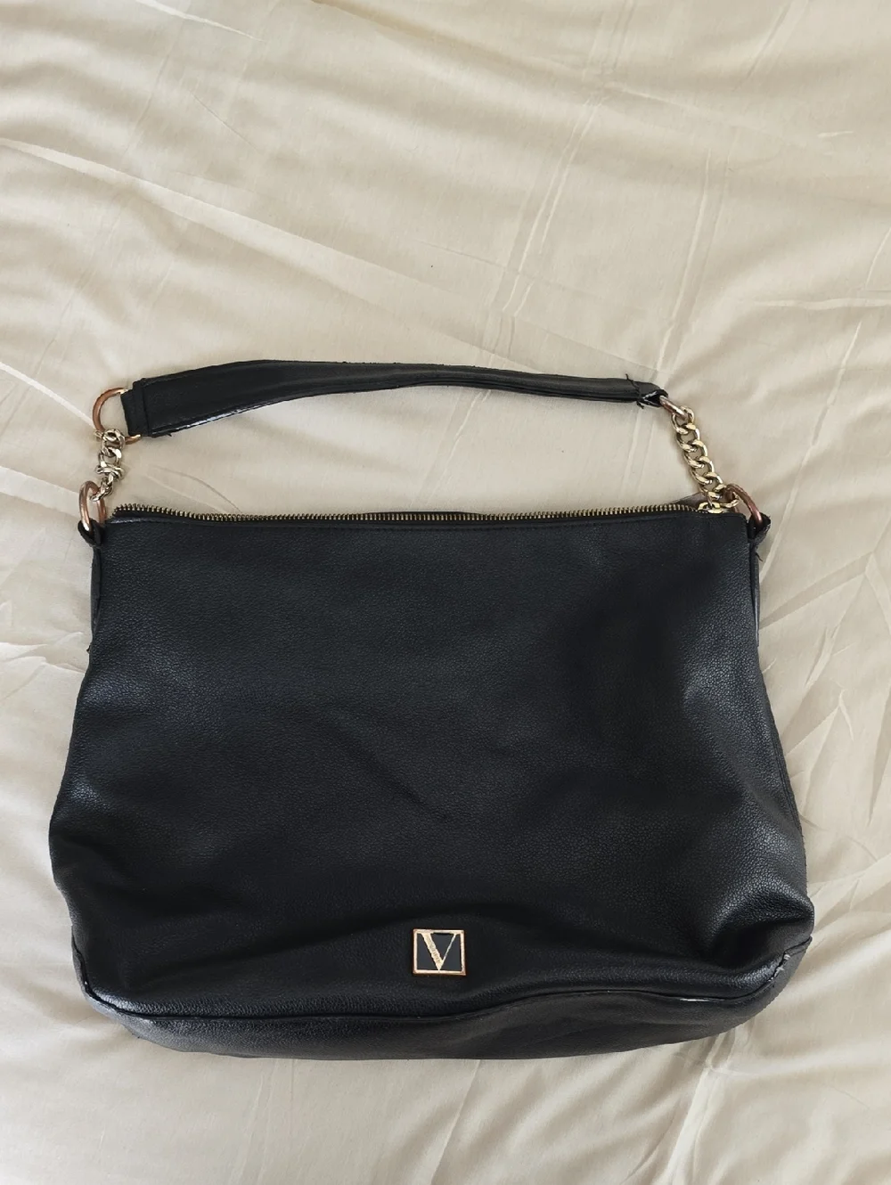 VS Angel Hobo Bag Soft Faux Blk Soft Leather Evening/Day Travel GUC